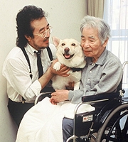 グリーンローズでセラピードッグを支援